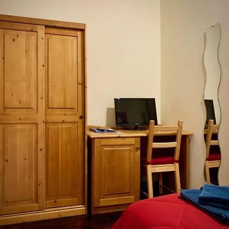 Ariel Bed & Breakfast 3*